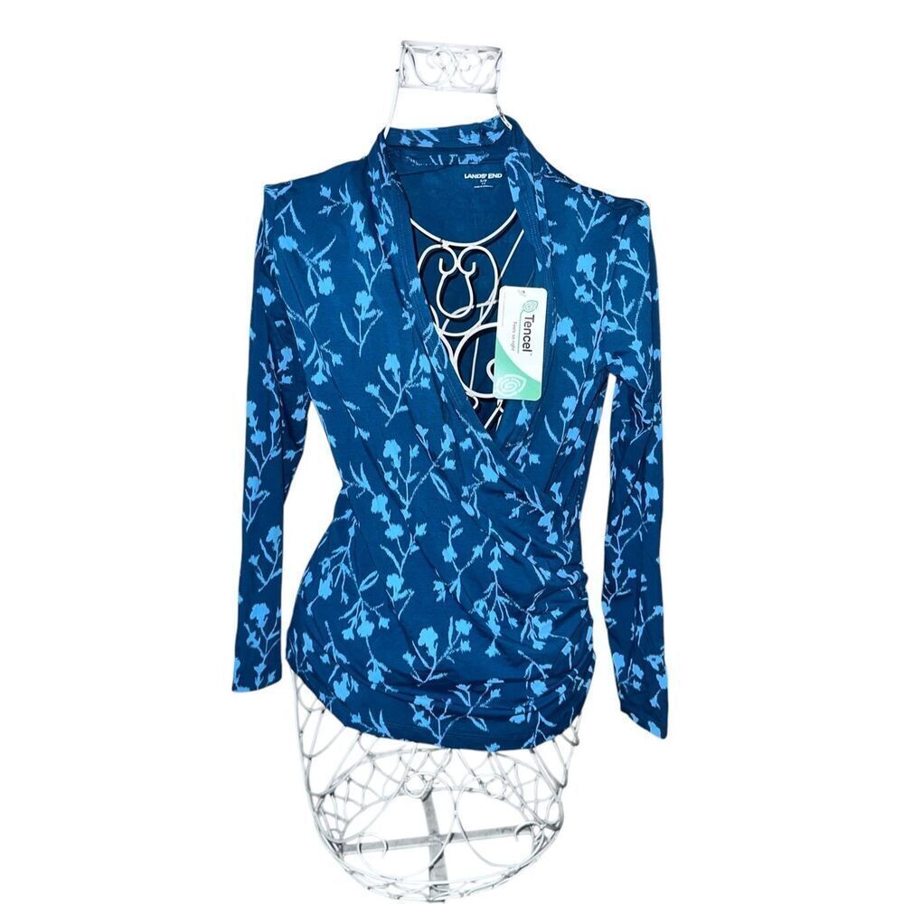 NEW WITH TAGS Lands' End Surplice Faux-Wrap Top BLOUSE Color: Aegean Sea Floral